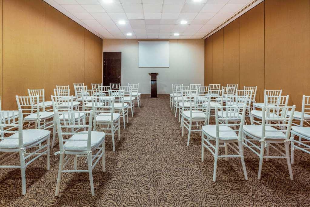 La Quinta By Wyndham Poza Rica Hotel Facilități foto